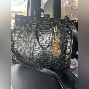 Betsey Johnson XOMATTIE large skull embossed croc tote bag in black faux